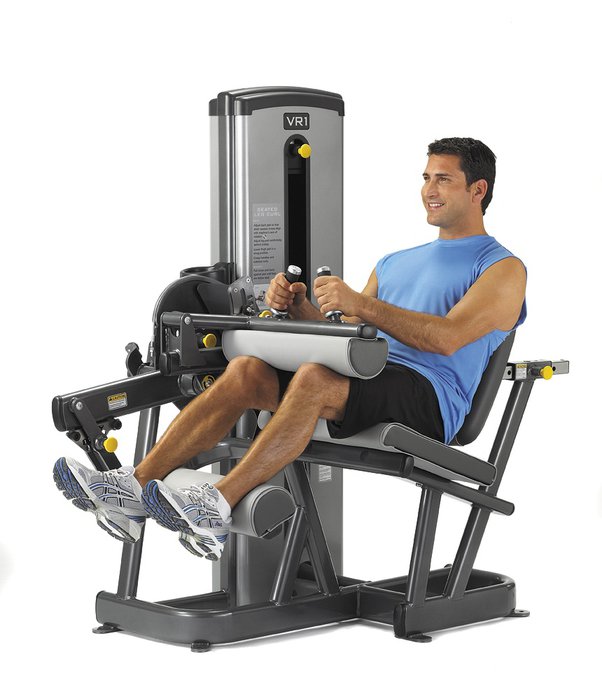 Seated leg curl căng duỗi chân